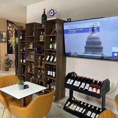 Peaky Hotel Durres Bagian luar foto