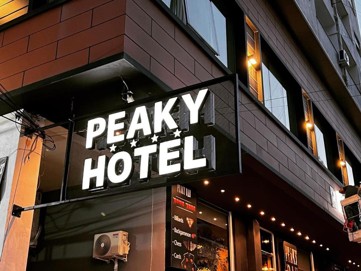 Peaky Hotel Durres Bagian luar foto