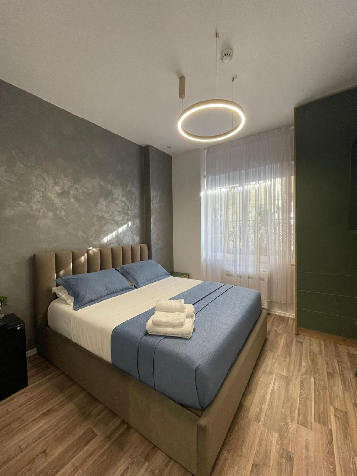Peaky Hotel Durres Bagian luar foto