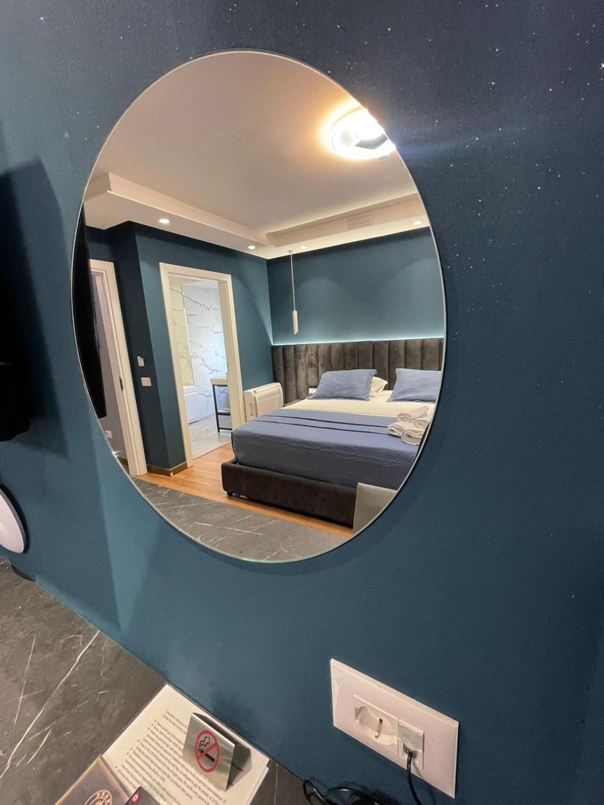 Peaky Hotel Durres Bagian luar foto