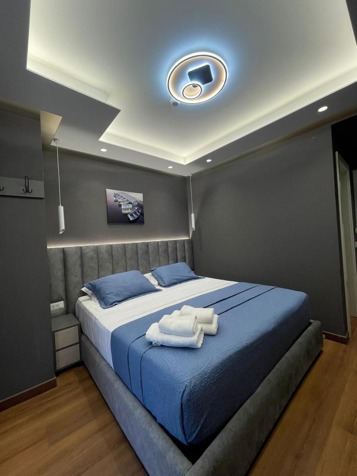 Peaky Hotel Durres Bagian luar foto