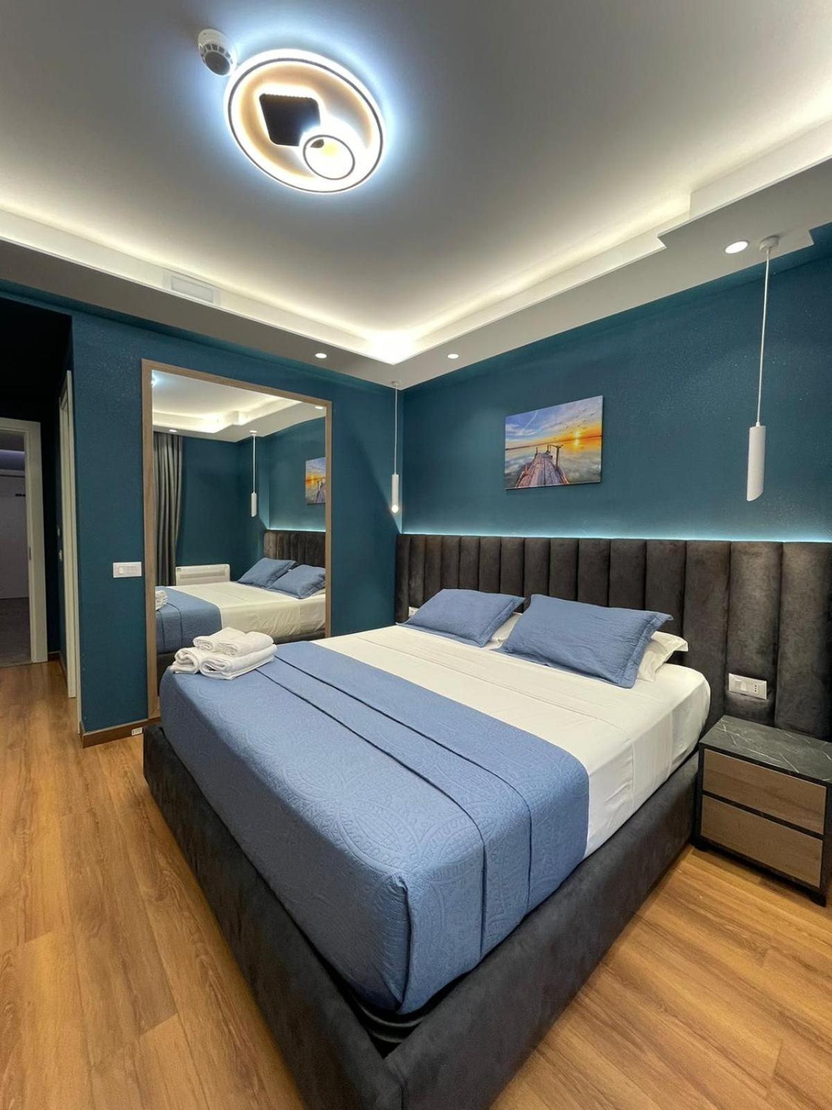 Peaky Hotel Durres Bagian luar foto