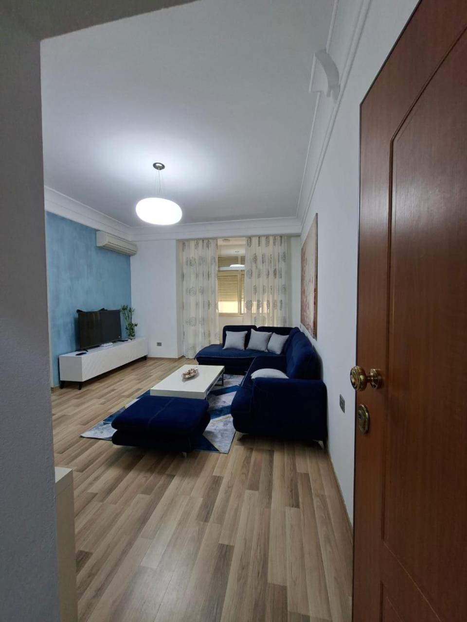 Peaky Hotel Durres Bagian luar foto
